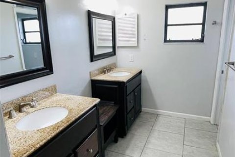 Casa en venta en Port Charlotte, Florida, 3 dormitorios, 168.71 m2 № 1902703 - foto 13