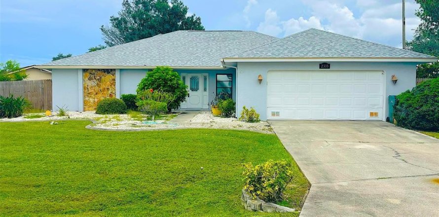 Casa en Port Charlotte, Florida 3 dormitorios, 168.71 m2 № 1902703