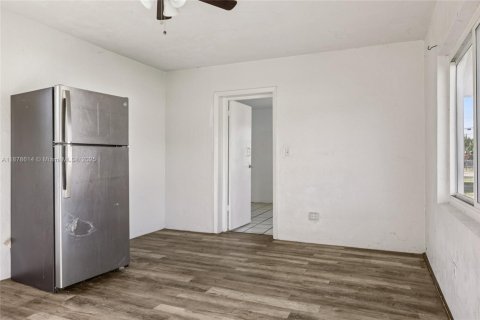Villa ou maison à vendre à Homestead, Floride: 2 chambres, 46.82 m2 № 1950039 - photo 14
