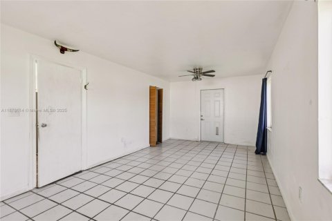 Villa ou maison à vendre à Homestead, Floride: 2 chambres, 46.82 m2 № 1950039 - photo 25
