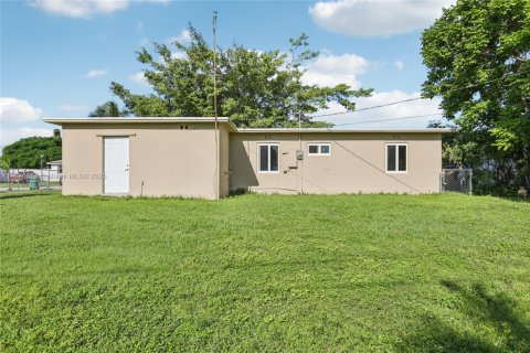 Villa ou maison à vendre à Homestead, Floride: 2 chambres, 46.82 m2 № 1950039 - photo 30
