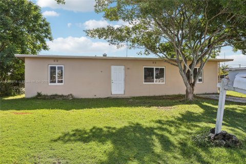 Villa ou maison à vendre à Homestead, Floride: 2 chambres, 46.82 m2 № 1950039 - photo 8