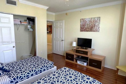 Copropriété à louer à Hallandale Beach, Floride: 2 chambres, 108.05 m2 № 2191330 - photo 14