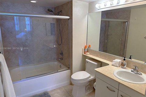 Copropriété à louer à Hallandale Beach, Floride: 2 chambres, 108.05 m2 № 2191330 - photo 12