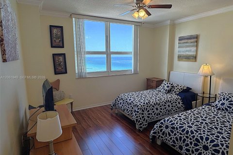 Copropriété à louer à Hallandale Beach, Floride: 2 chambres, 108.05 m2 № 2191330 - photo 13