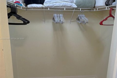 Copropriété à louer à Hallandale Beach, Floride: 2 chambres, 108.05 m2 № 2191330 - photo 11