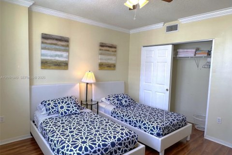 Copropriété à louer à Hallandale Beach, Floride: 2 chambres, 108.05 m2 № 2191330 - photo 15