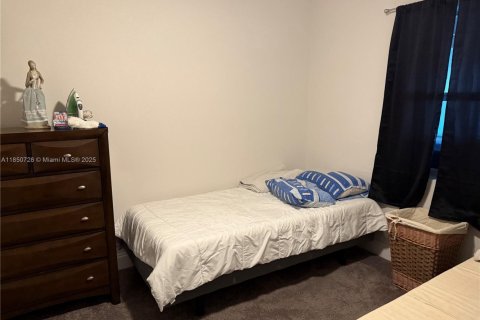 House in Jacksonville, Florida 4 bedrooms № 1857493 - photo 8
