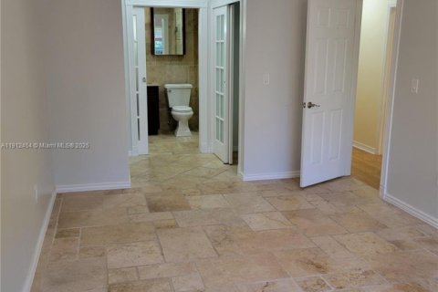 Touwnhouse à louer à Hollywood, Floride: 4 chambres, 175.49 m2 № 1966857 - photo 21