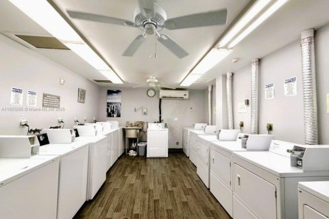 Condominio en venta en Fort Lauderdale, Florida, 1 dormitorio, 80.82 m2 № 1940224 - foto 23