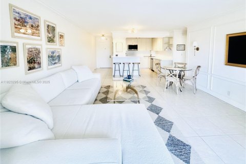 Condominio en venta en Fort Lauderdale, Florida, 1 dormitorio, 80.82 m2 № 1940224 - foto 1