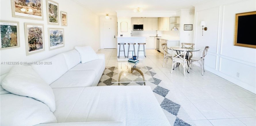 Condominio en Fort Lauderdale, Florida, 1 dormitorio  № 1940224