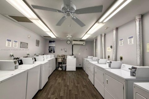 Copropriété à vendre à Fort Lauderdale, Floride: 1 chambre, 80.82 m2 № 1940224 - photo 30