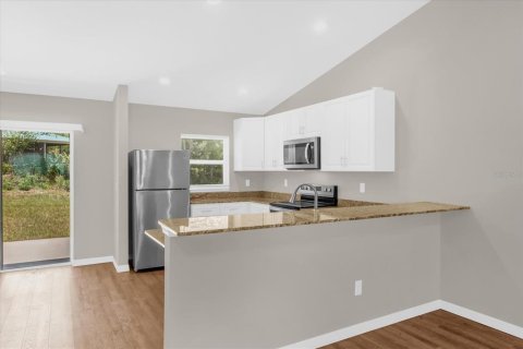 House in Summerfield, Florida 3 bedrooms, 136.47 sq.m. № 1846739 - photo 8