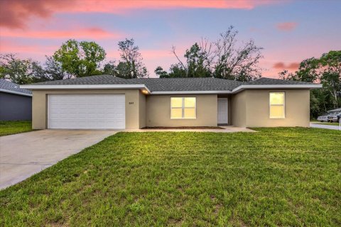 House in Summerfield, Florida 3 bedrooms, 136.47 sq.m. № 1846739 - photo 1