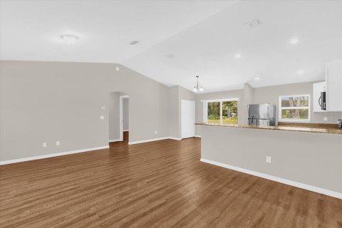 House in Summerfield, Florida 3 bedrooms, 136.47 sq.m. № 1846739 - photo 3