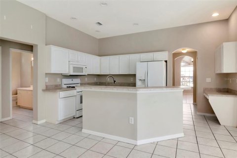 House in Apollo Beach, Florida 4 bedrooms, 182.92 sq.m. № 1841974 - photo 18