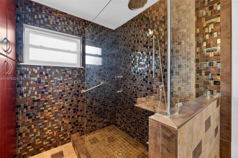 House in St. Lucie, Florida 4 bedrooms, 385.73 sq.m. № 2042072 - photo 23