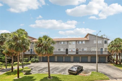 Copropriété à vendre à Tampa, Floride: 2 chambres, 117.06 m2 № 1909323 - photo 1