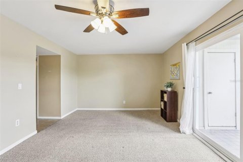 Copropriété à vendre à Tampa, Floride: 2 chambres, 117.06 m2 № 1909323 - photo 15