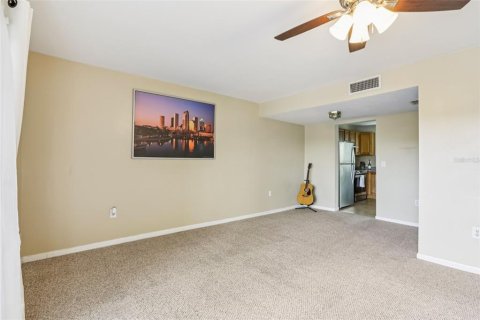 Copropriété à vendre à Tampa, Floride: 2 chambres, 117.06 m2 № 1909323 - photo 20