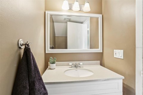 Copropriété à vendre à Tampa, Floride: 2 chambres, 117.06 m2 № 1909323 - photo 28