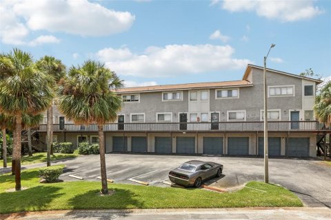 Copropriété à vendre à Tampa, Floride: 2 chambres, 117.06 m2 № 1909323 - photo 6