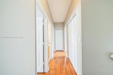 Casa en venta en Homestead, Florida, 5 dormitorios, 201.6 m2 № 1807826 - foto 22