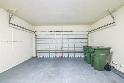 Casa en venta en Homestead, Florida, 5 dormitorios, 201.6 m2 № 1807826 - foto 28