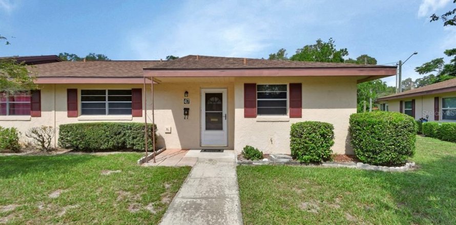 Condo in DeLand, Florida, 2 bedrooms  № 1540769