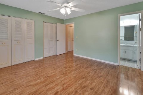 Condo in DeLand, Florida, 2 bedrooms  № 1540769 - photo 13