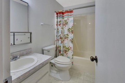 Condo in DeLand, Florida, 2 bedrooms  № 1540769 - photo 17