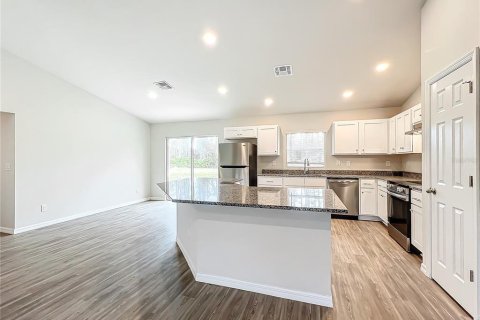 House in Port Charlotte, Florida 4 bedrooms, 150.22 sq.m. № 1857728 - photo 5