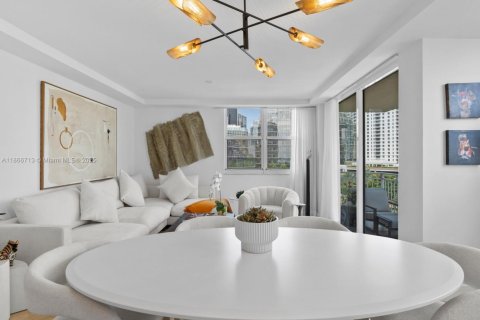 Купить кондоминиум в Майами, Флорида 2 спальни, 98.94м2, № 2175661 - фото 7