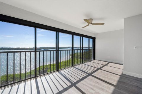 Condominio en venta en Englewood, Florida, 2 dormitorios, 113.53 m2 № 2299692 - foto 18