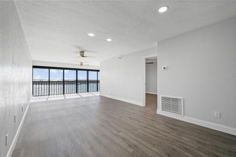 Condominio en venta en Englewood, Florida, 2 dormitorios, 113.53 m2 № 2299692 - foto 15