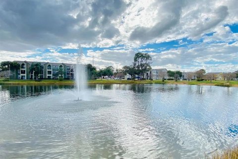 Copropriété à louer à Orlando, Floride: 1 chambre, 52.03 m2 № 2385643 - photo 2