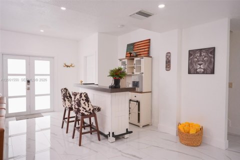 House in Indiantown, Florida 4 bedrooms, 190.82 sq.m. № 2065719 - photo 19