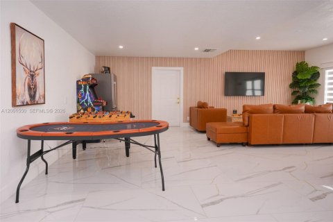 House in Indiantown, Florida 4 bedrooms, 190.82 sq.m. № 2065719 - photo 15