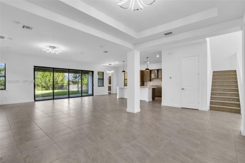 Casa en venta en Parkland, Florida, 5 dormitorios, 395.3 m2 № 1984197 - foto 7