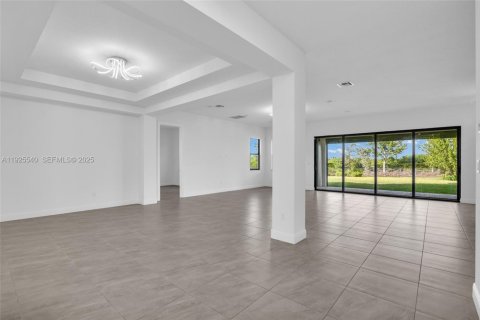 Casa en venta en Parkland, Florida, 5 dormitorios, 395.3 m2 № 1984197 - foto 5