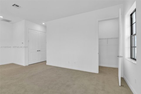 Casa en venta en Parkland, Florida, 5 dormitorios, 395.3 m2 № 1984197 - foto 21