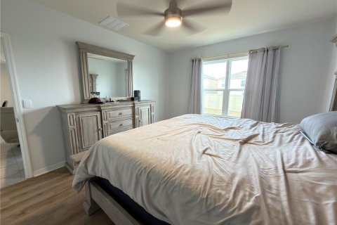 House in Haines City, Florida 4 bedrooms, 169.83 sq.m. № 2105041 - photo 17