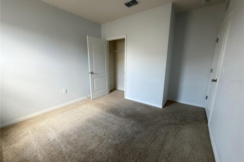House in Haines City, Florida 4 bedrooms, 169.83 sq.m. № 2105041 - photo 28