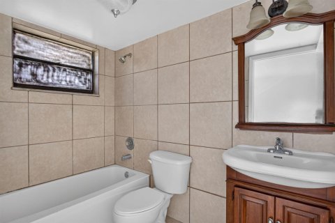 Apartamento en alquiler en Lighthouse Point, Florida, 1 dormitorio, 1608.05 m2 № 2191591 - foto 13