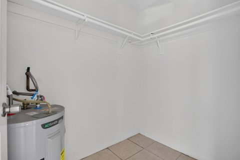 Apartamento en alquiler en Lighthouse Point, Florida, 1 dormitorio, 1608.05 m2 № 2191591 - foto 15