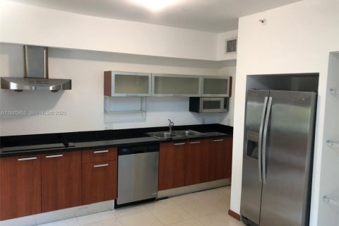 Condo in Miami, Florida, 1 bedroom  № 2076763