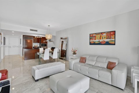 Copropriété à louer à Miami, Floride: 1 chambre, 91.42 m2 № 2063331 - photo 8