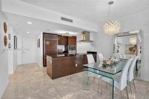Copropriété à louer à Miami, Floride: 1 chambre, 91.42 m2 № 2063331 - photo 6