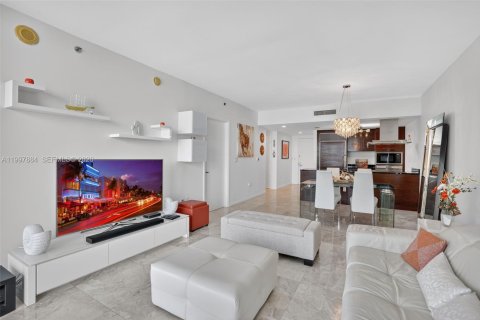 Copropriété à louer à Miami, Floride: 1 chambre, 91.42 m2 № 2063331 - photo 11